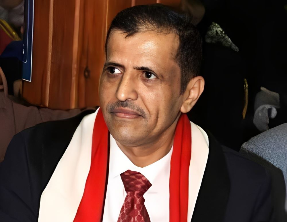 الحوثيون يختطفون أمين عام حزب المؤتمر ويحاصرون مقر رئاسة الحزب في صنعاء