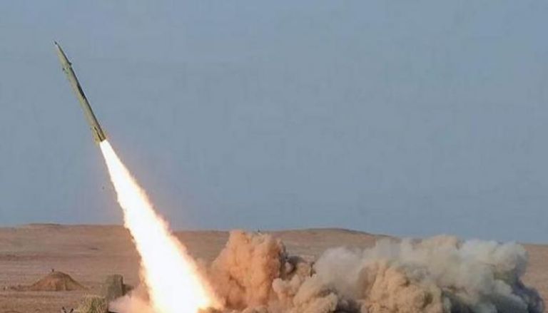الحوثيون يشنون هجمات متعددة على إهداف إسرائيلية بصواريخ وطائرات مسيرة