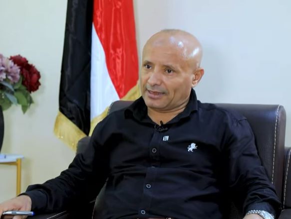 مدير البنك المركزي بمأرب يفند ادعاءات حول التوريدات المالية.. تفاصيل مثيرة