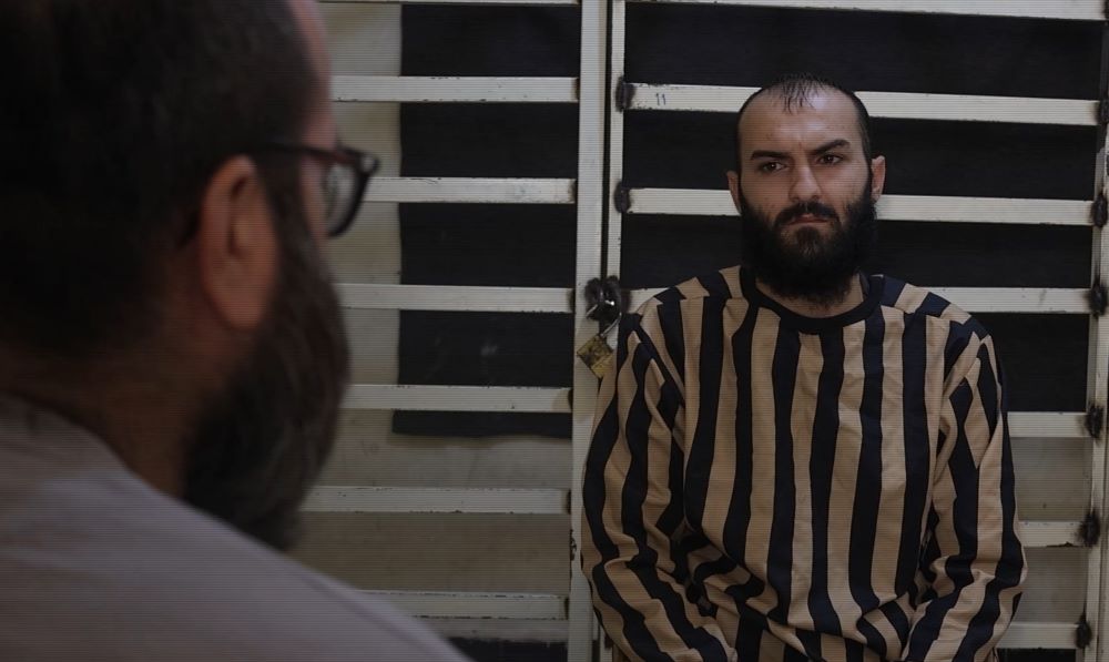 وجهاً لوحه.. الداخلية السورية تنشر مشاهد جديدة من سجن صيدنايا تظهر لقاء ضحايا مع جلاديهم