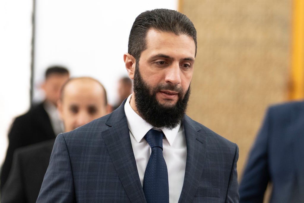 صحيفة عبرية: حياة الرئيس السوري أحمد الشرع في خطر.. وتقارب سوري تركي يشكل تحديًا