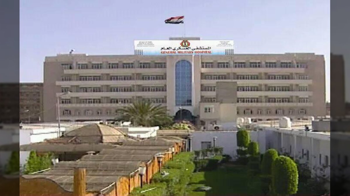 الحوثيون يفرضون إغلاقًا مفاجئًا على المستشفى العسكري في صنعاء