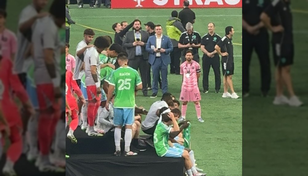 ميسي يذهل العالم بروحه الرياضية بعد خسارة إنتر ميامي نهائي كأس الدوريات