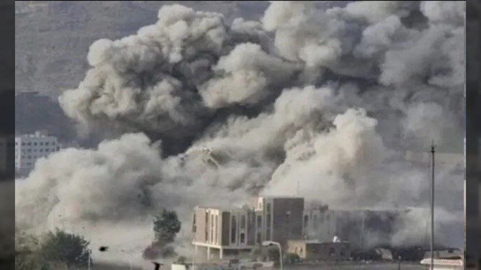 غارة إسرائيلية تستهدف مقر البنك المركزي بالجوف وتقتل مدير فرع البنك نياز هواش
