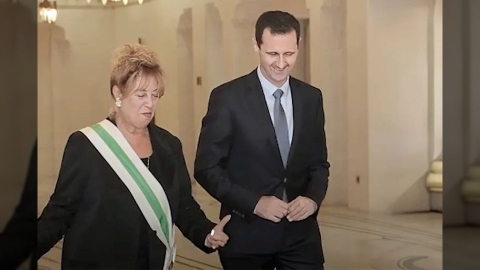 خوفاً من هذا الأمر!.. منى واصف تكشف أسباب حضورها لقاءات بشار الأسد