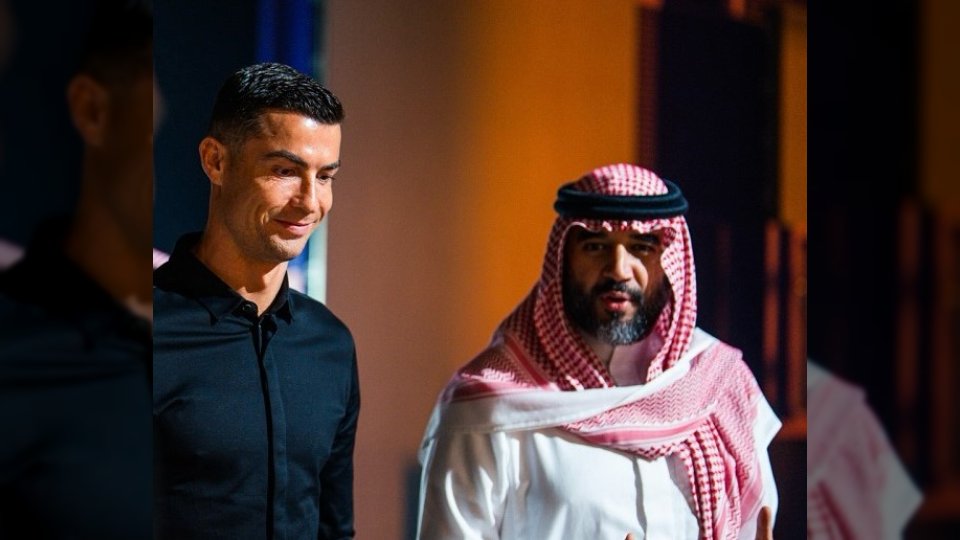 كريستيانو رونالدو يثير التساؤلات بمتابعته الداعية الإسلامي محمد إبراهيم على إنستغرام