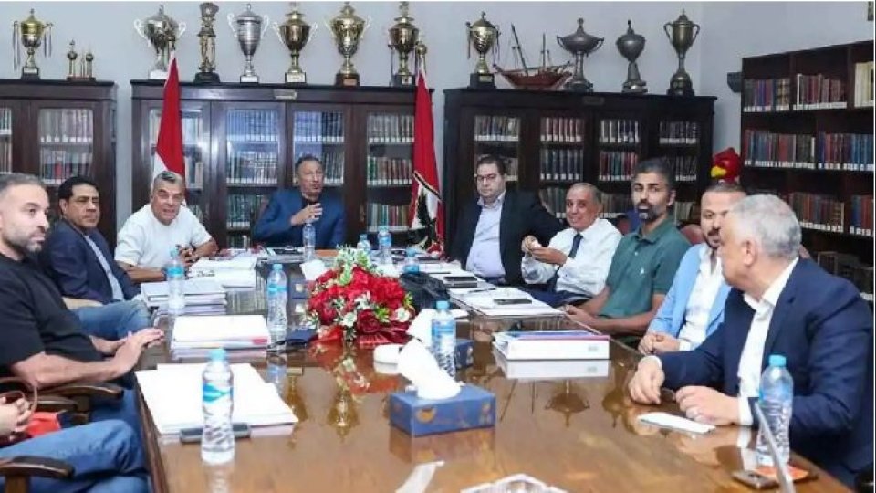 تصريحات غالي وتنحي الخطيب.. تطورات مثيرة في النادي الأهلي المصري والجدل حول القيادة الجديدة