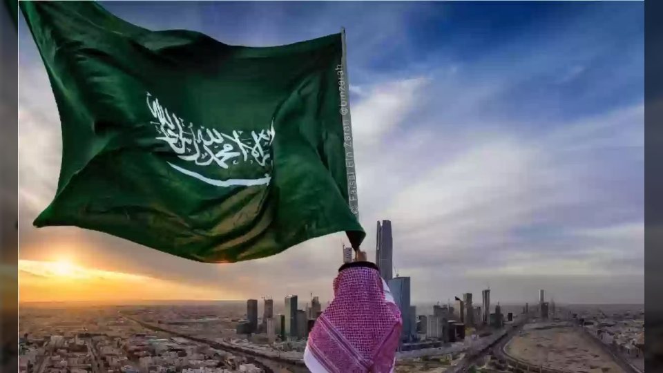 ما حقيقة صدور أمر ملكي بشأن تمديد إجازة اليوم الوطني 95 في السعودية؟