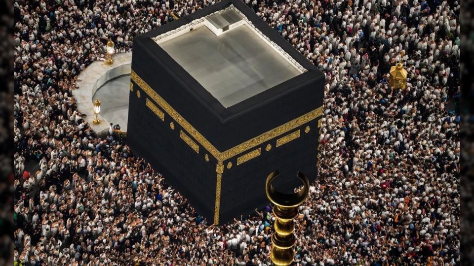 بالأرقام.. إقبال غير مسبوق على الحرمين الشريفين خلال شهر ربيع الأول 1447هـ