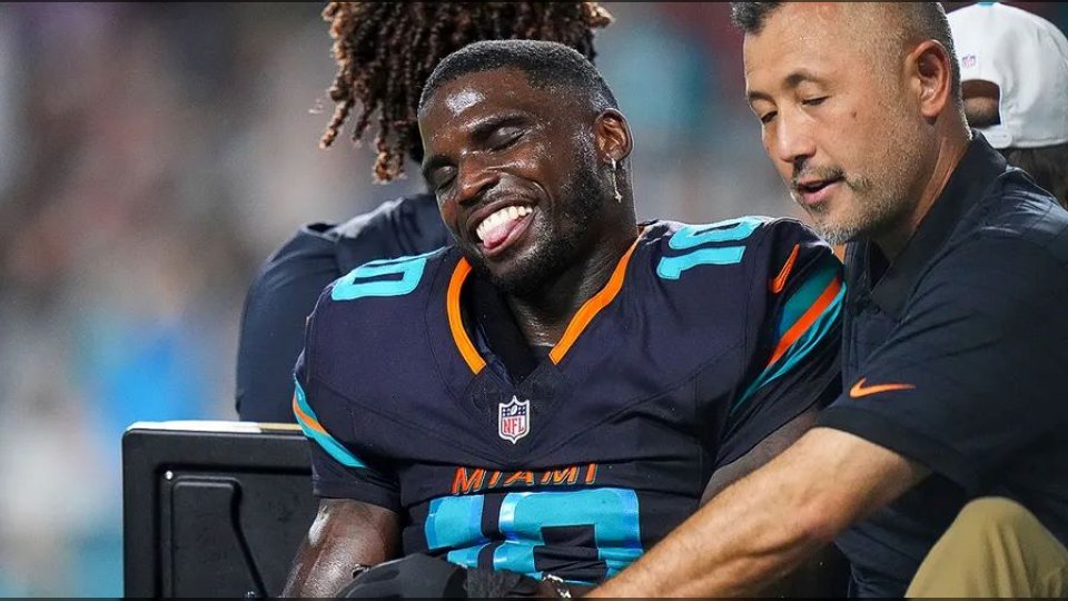 إصابة قوية تعيق تيريك هيل عن مواصلة الموسم مع ميامي دولفينز في دوري الـNFL