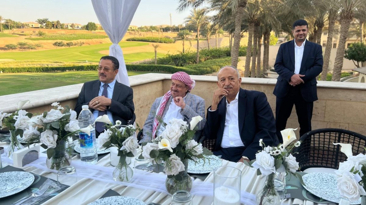 الشيخ سلطان البركاني يرد على شائعة وفاته: الحياة هبة من الله والموت قضاء وقدر