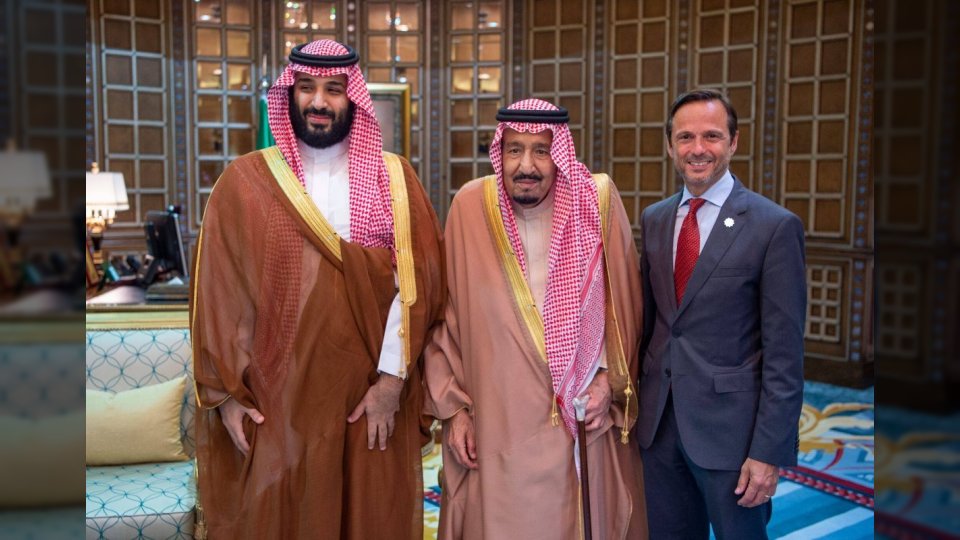 ترافيس كالانيك وجون باغانو يحصلان على الجنسية السعودية ضمن برنامج استقطاب الكفاءات