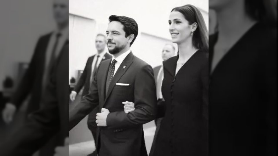 بالفيديو.. الأمير الحسين بن عبدالله والأميرة رجوة يزوران باريس في جولة رسمية