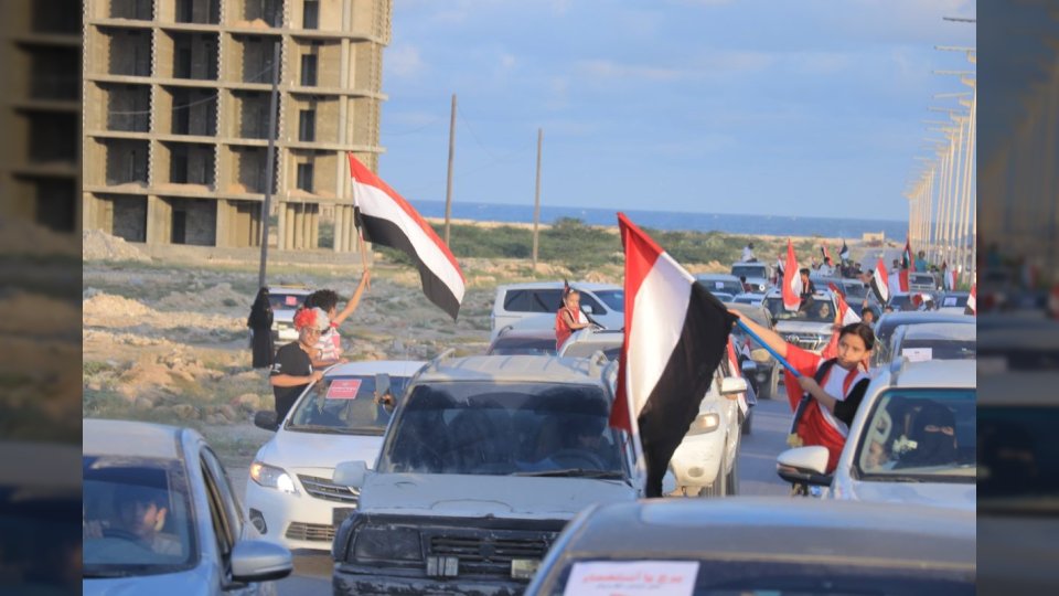 أهازيج الثورة تعانق أمواج بحر العرب في احتفال المهرة بذكرى 14 أكتوبر