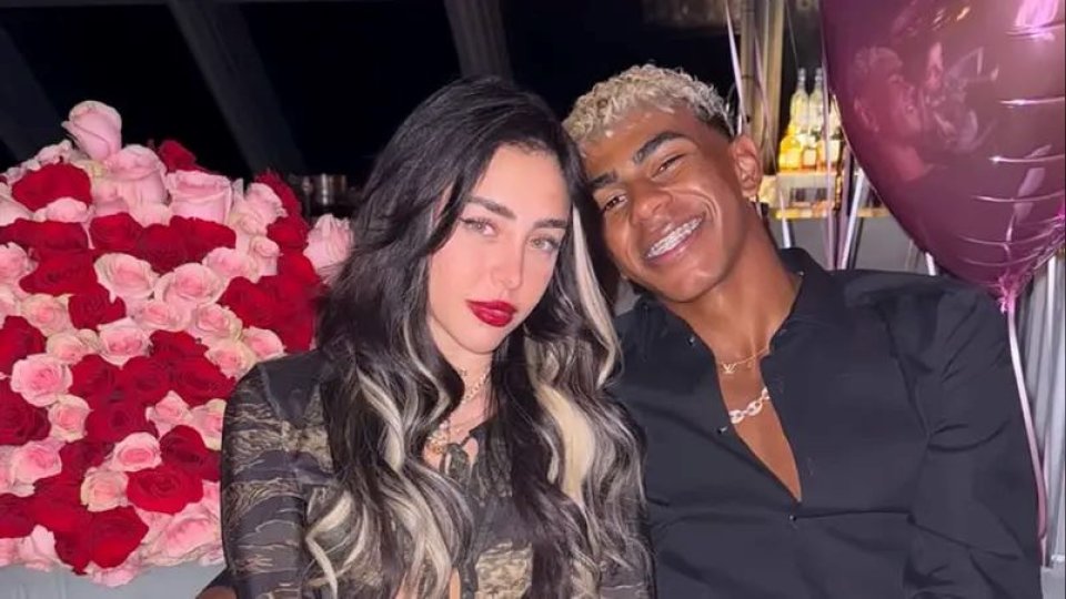 معلومات عن المغنية الأرجنتينية.. علاقة لامين يامال ونيكي نيكول تثير الجدل في الوسط الرياضي