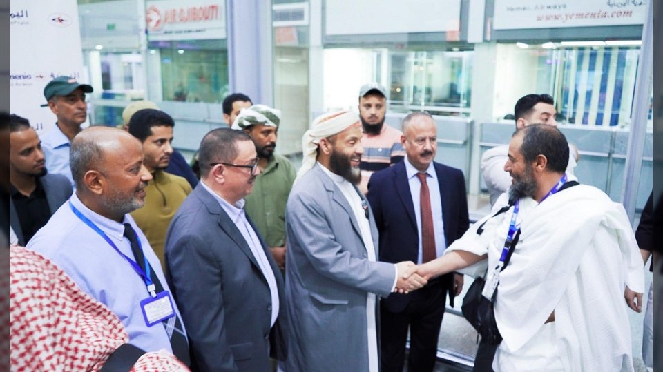 ارتفاع صادم في تكاليف العمرة والحج يزيد معاناة اليمنيين