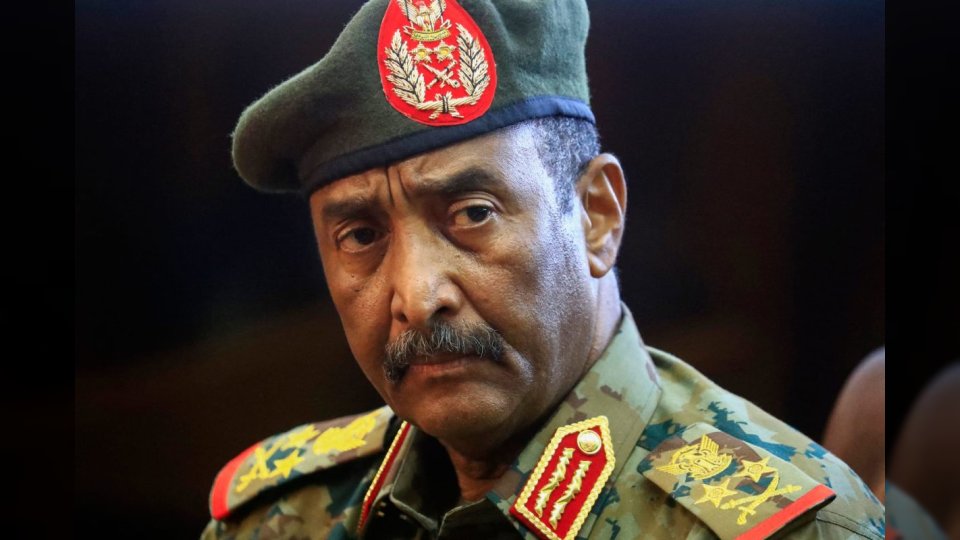 الجيش السوداني يعد بالانتقام لـ"أهل الفاشر" ويؤكد قدرته على قلب الطاولة