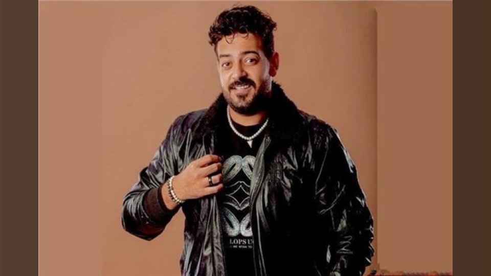 تكذيب شائعة وفاته.. تفاصيل تطورات الحالة الصحية للمطرب الشعبي إسماعيل الليثي