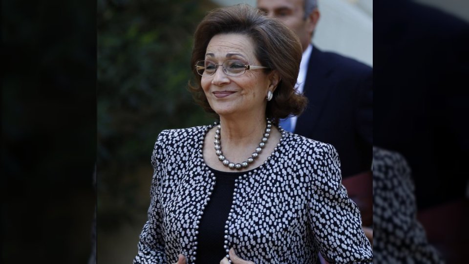 علاء مبارك يثير التفاعل بنشر فيديو نادر لوالدته سوزان مبارك