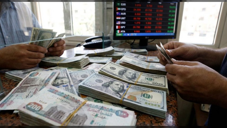 انخفاض سعر الدولار اليوم الأحد 30 نوفمبر 2025 أمام الجنيه المصري في البنوك