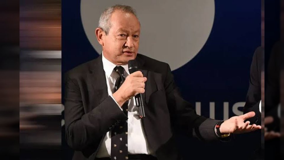 نجيب ساويرس يحذر من تجاوز قطار الذكاء الاصطناعي للباحثين عن عمل