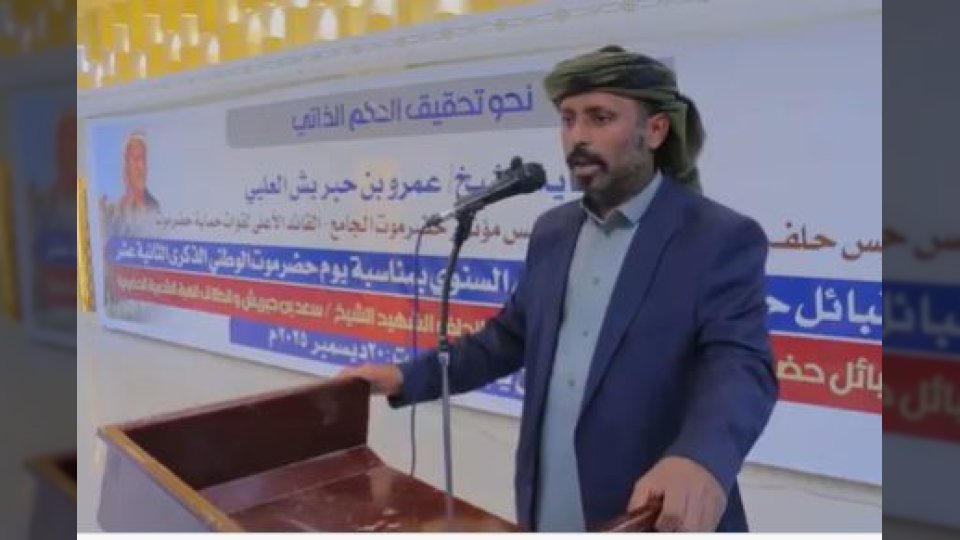 رئيس حلف قبائل حضرموت عمرو بن حبريش يتهم الإمارات بدعم المليشيات رغم الوساطة السعودية