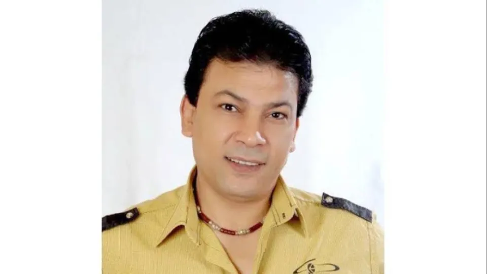 الوسط الفني ينعى المطرب ناصر صقر بعد صراع طويل مع السرطان