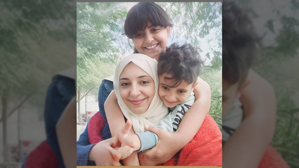 الوزير معمر الإرياني يدين اختطاف الناشطة سحر الخولاني وأطفالها في صنعاء