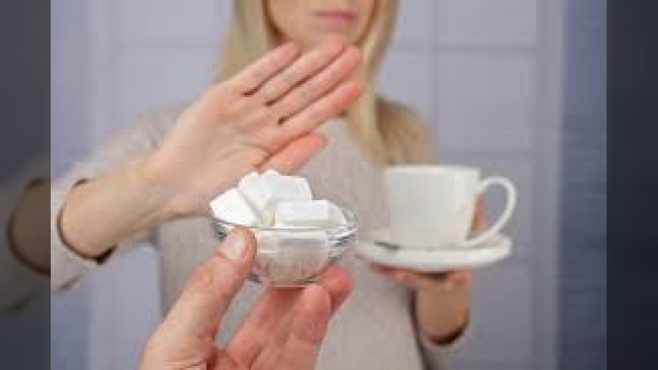 تطورات صحية لافتة ومفاجآت تطرأ على جسمك عند التوقف عن السكر لمدة 30 يوماً