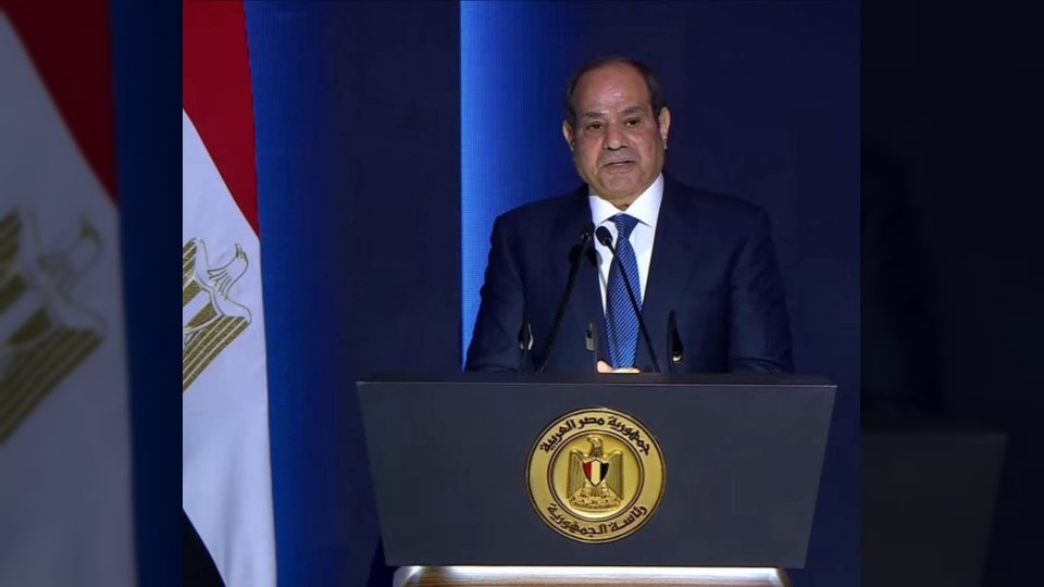 السيسي في عيد الشرطة الـ 74: دعوة لتشريعات تحمي الأطفال من مخاطر التكنولوجيا والذكاء الاصطناعي