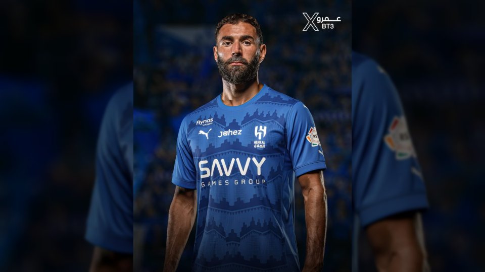 كريم بنزيما للهلال.. رومانو يؤكد موافقة اللاعب والصفقة تنتظر الحسم النهائي