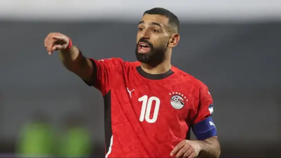 محمد صلاح يقترب من الدوري السعودي ليكون الوجه الجديد للبطولة خلفاً لرونالدو