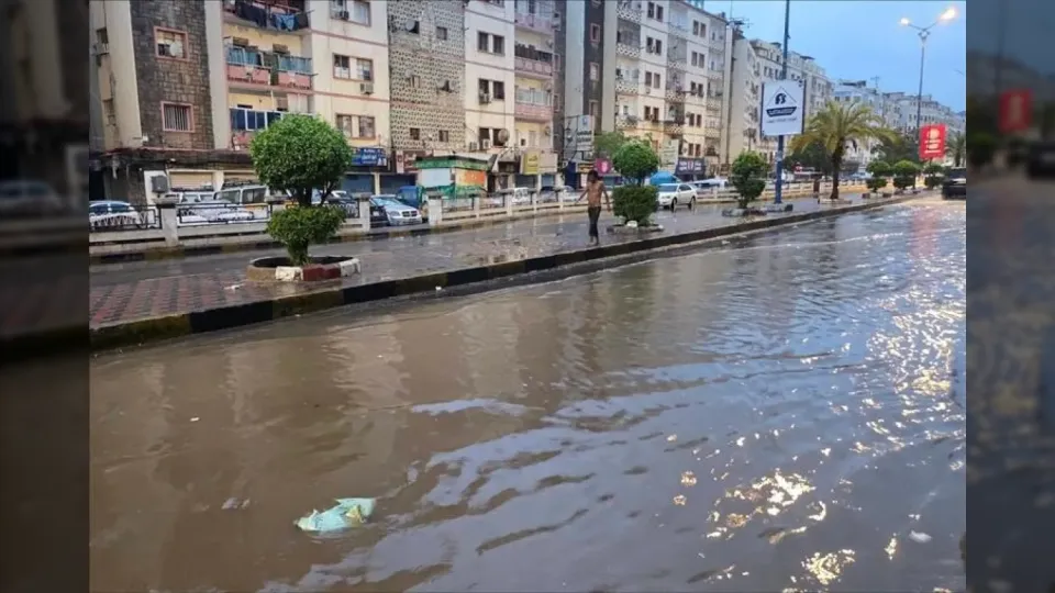 طوارئ في الدفاع المدني بعدن لمواجهة منخفض جوي محتمل