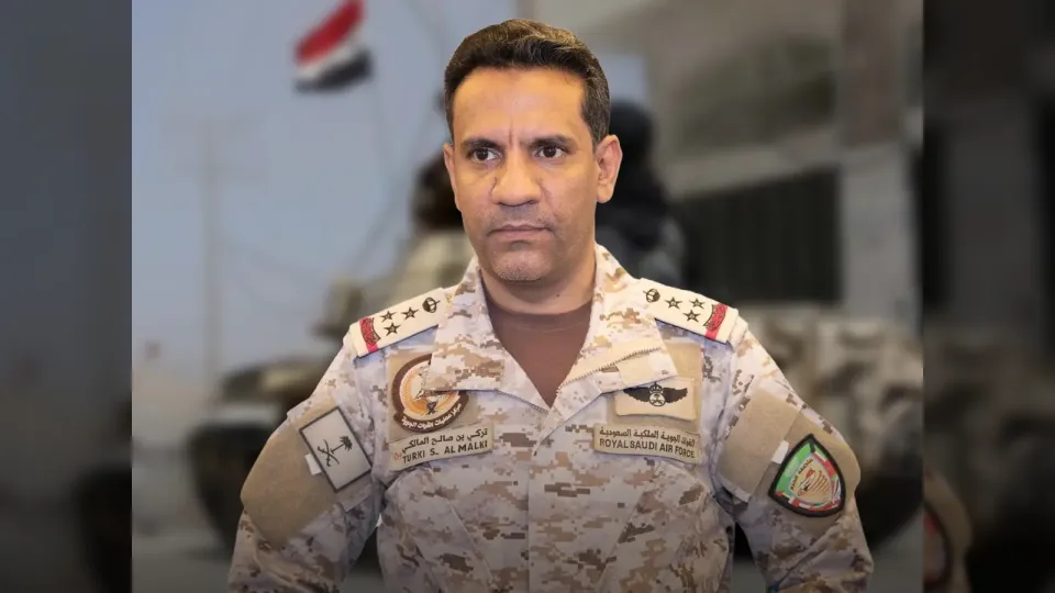 السعودية تعترض صواريخ ومسيرات وتمهل دبلوماسيين إيرانيين 24 ساعة للمغادرة