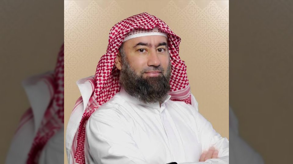 أول تعليق من الداعية.. سحب الجنسية الكويتية عن الشيخ نبيل العوضي و2181 آخرين