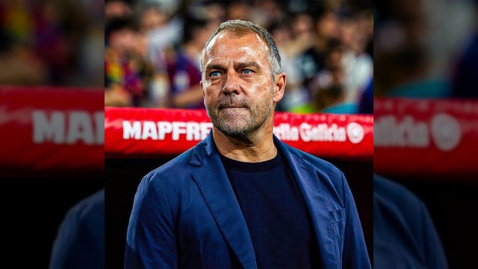هل سيتواجد في الكلاسيكو؟ وفاة والد مدرب برشلونة هانسي فليك قبل ساعات من كلاسيكو برشلونة وريال مدريد