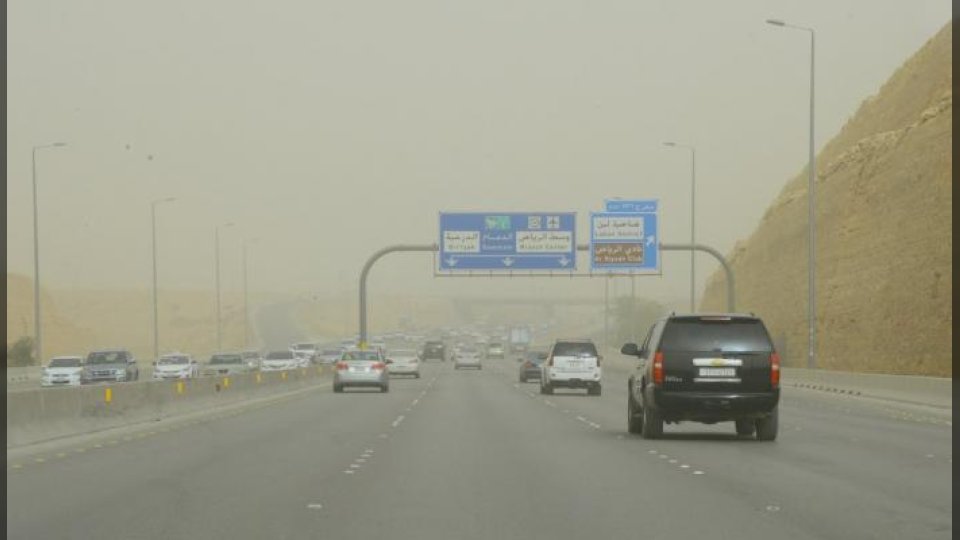 حالة الطقس في السعودية غداً الخميس.. أمطار رعدية وغبار وحرارة تلامس 45 درجة
