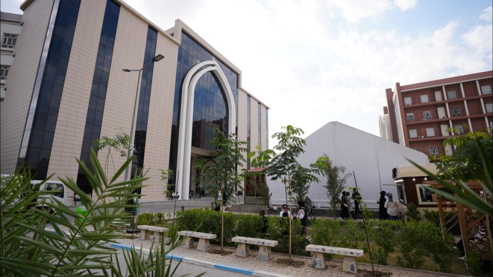 جامعة المعارف (UOA): ريادة أكاديمية وتميز علمي في قلب العراق