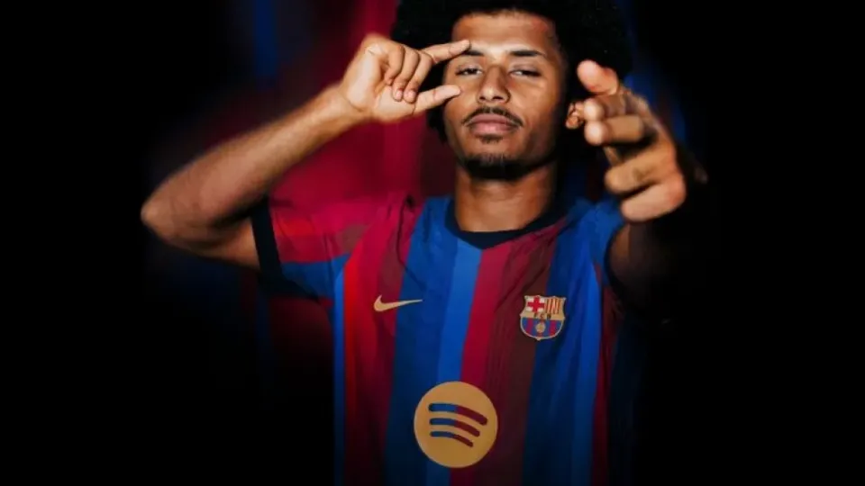 رسمياً.. برشلونة يتعاقد مع كريم أديمي بعقد طويل الأمد