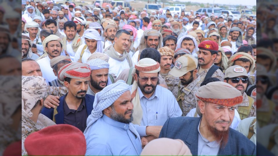 تشييع مهيب للشيخ ربيش بن كعلان بمأرب بحضور رسمي وشعبي واسع