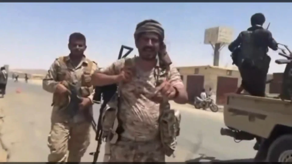 تحرير اليتمة في الجوف.. القوات الحكومية تعلن السيطرة على المنطقة الاستراتيجية وتتقدم نحو الحزم
